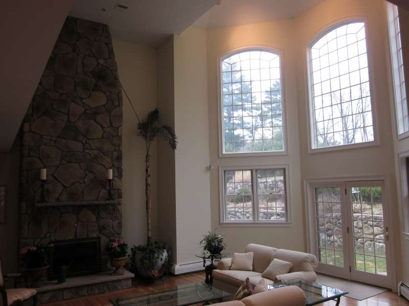 interior-winchester-1g.jpg 